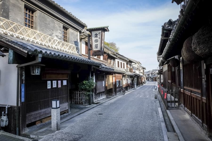 Kurashiki old street-min