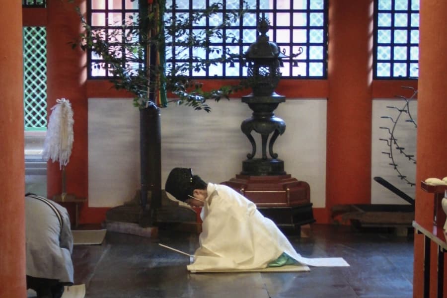 Miyajima Itsukushima Shrine priest