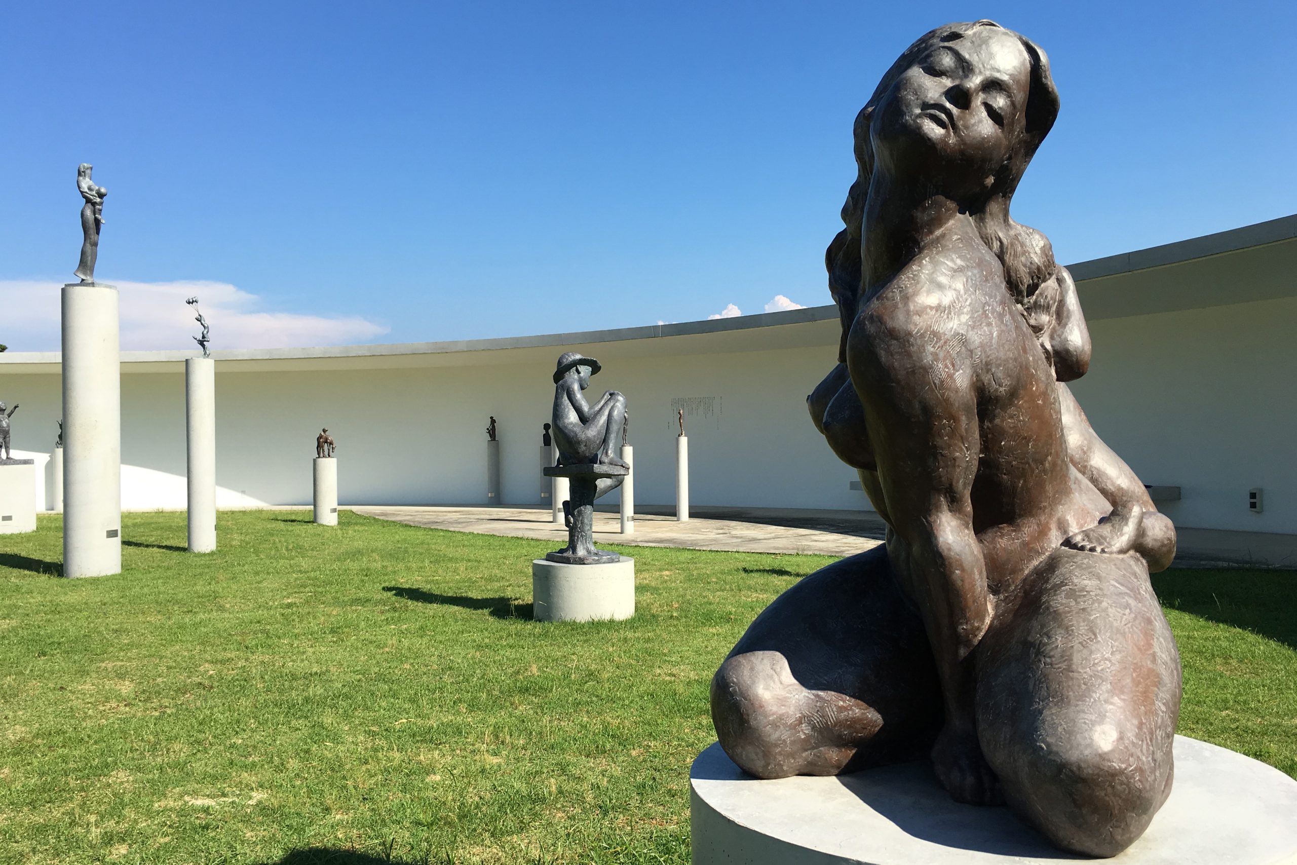 Ken Iwata Mother & Child Museum sculptures
