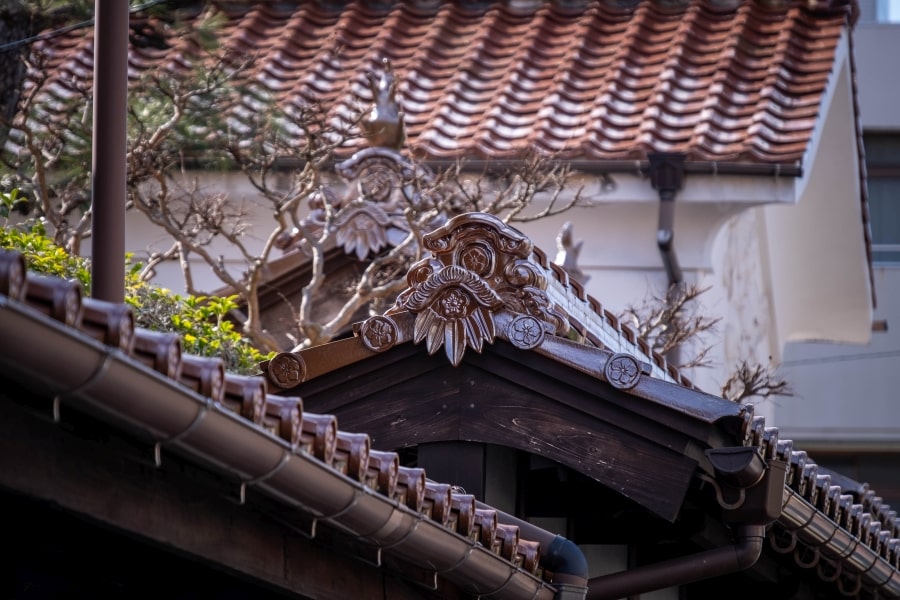 Hiroshima Saijo gate tiles