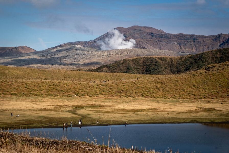 Kumamoto, Mt. Aso Kusasenri and smoke