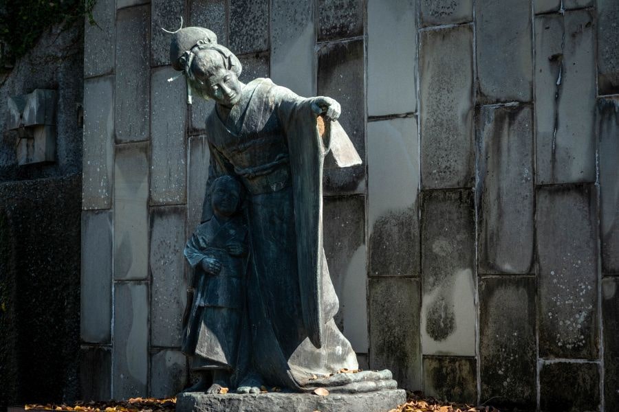 Nagasaki Glover Garden madame butterfly statue