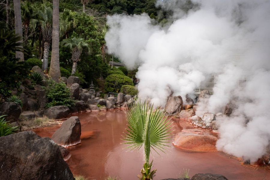 Oita, Beppu Blue Hell red pool